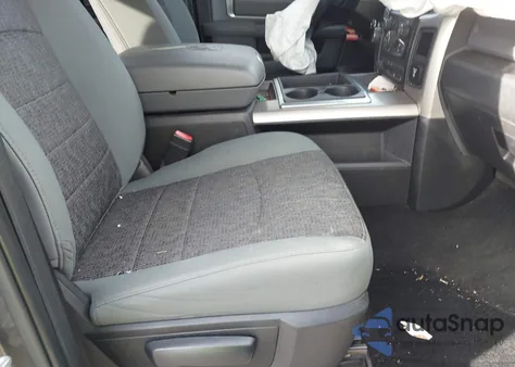 2015 Ram 1500 Outdoorsman z USA, uszkodzony, nr VIN 1C6RR7LT0FS725923